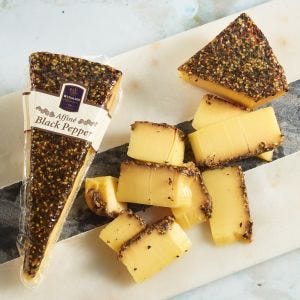 Wijngaard Kaas Black Pepper Gouda