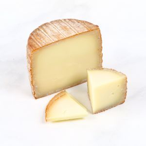 Istara Petit Basque
