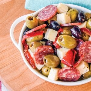 Divina Calabrese Antipasto Salad Kit